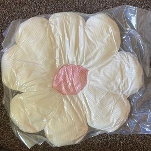 Flower pillow